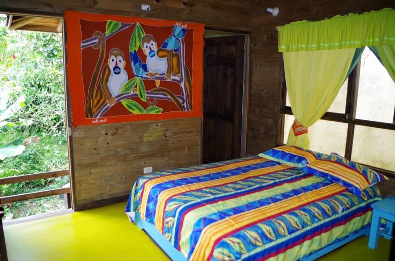 Wood House Hostel La Fortuna Exterior foto